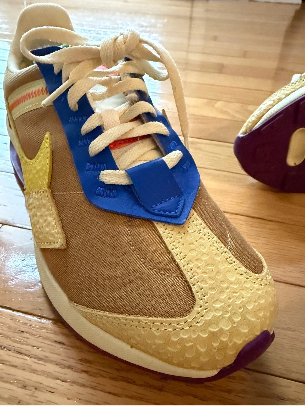 Nike Air Max Pre-Day. Women's Optimism. Size 8. - Picture 3 of 10